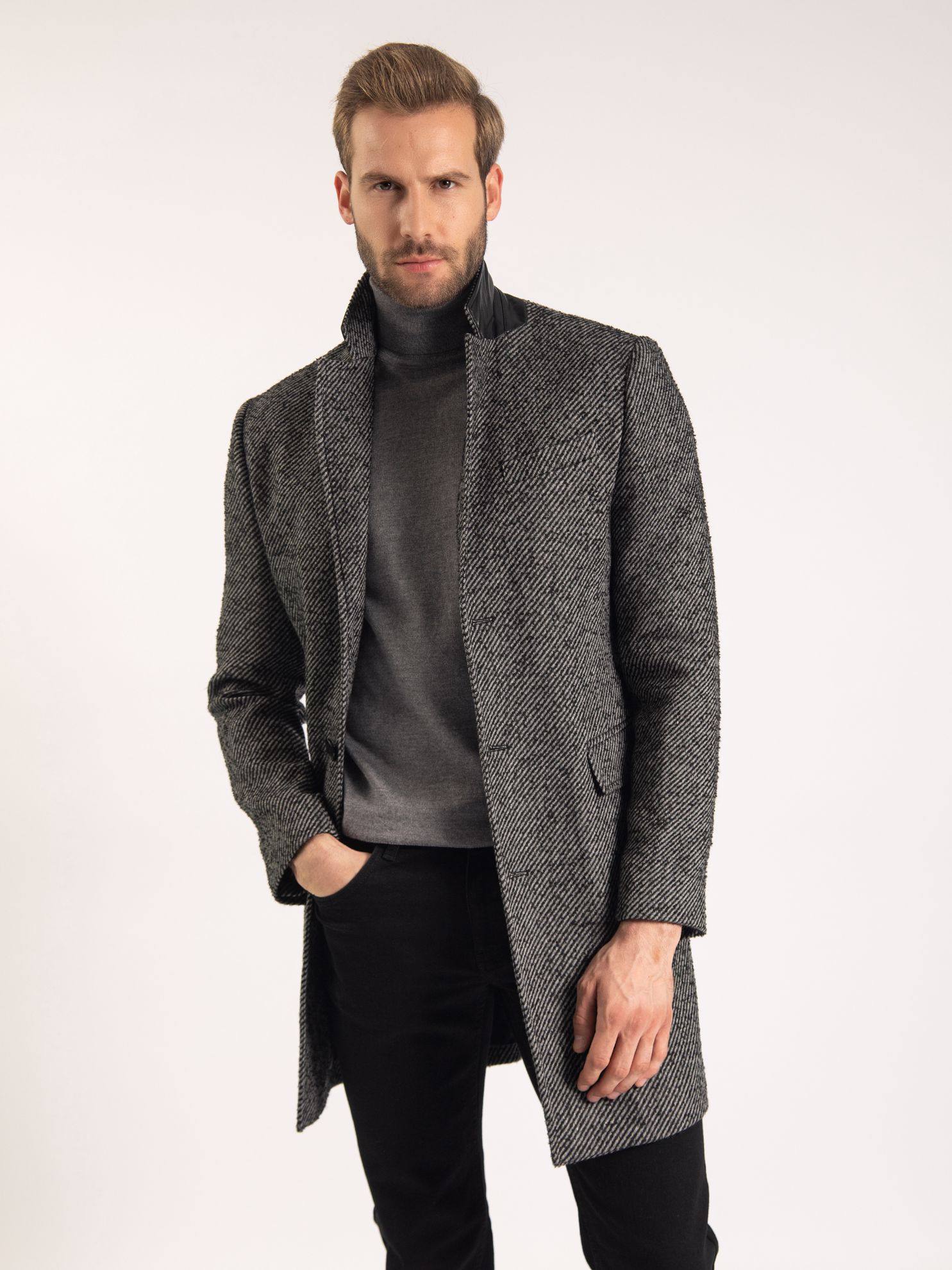 Karaca Erkek Palto-Siyah. ürün görseli
