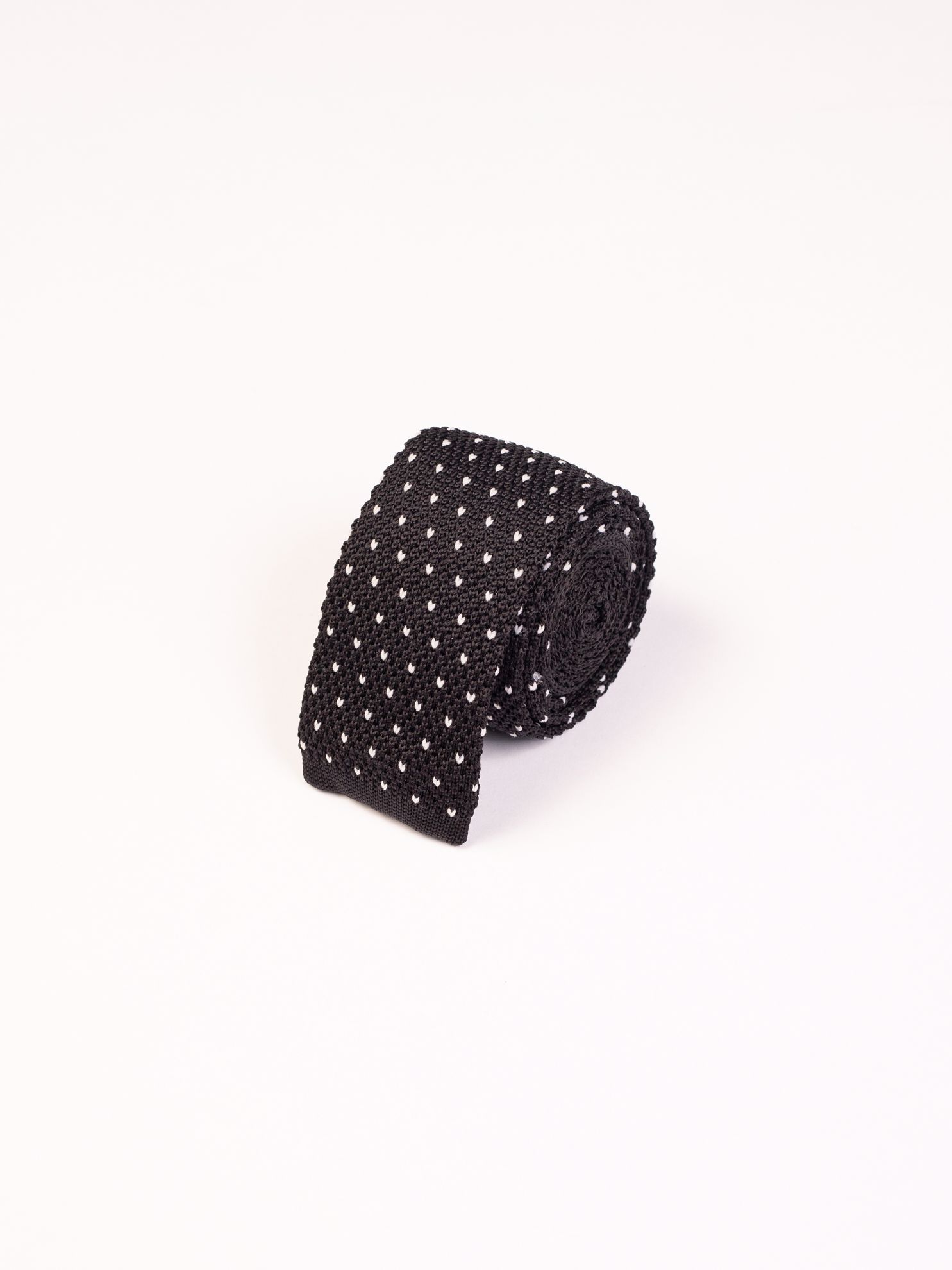 Karaca Erkek Kravat-Siyah - Beyaz. ürün görseli